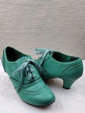 Machi Coca-01 Teal Leather Lace Up Scalloped Upper Heeled 1930 Style Oxford Shoe